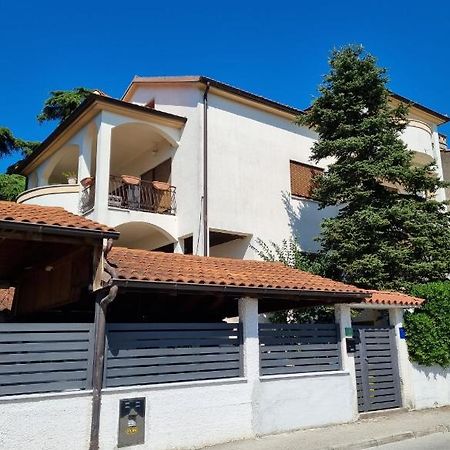 Apartments "M" PUY Exterior foto