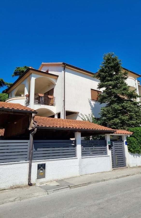 Apartments "M" PUY Exterior foto